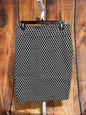 SOHO Pencil Skirt Size M